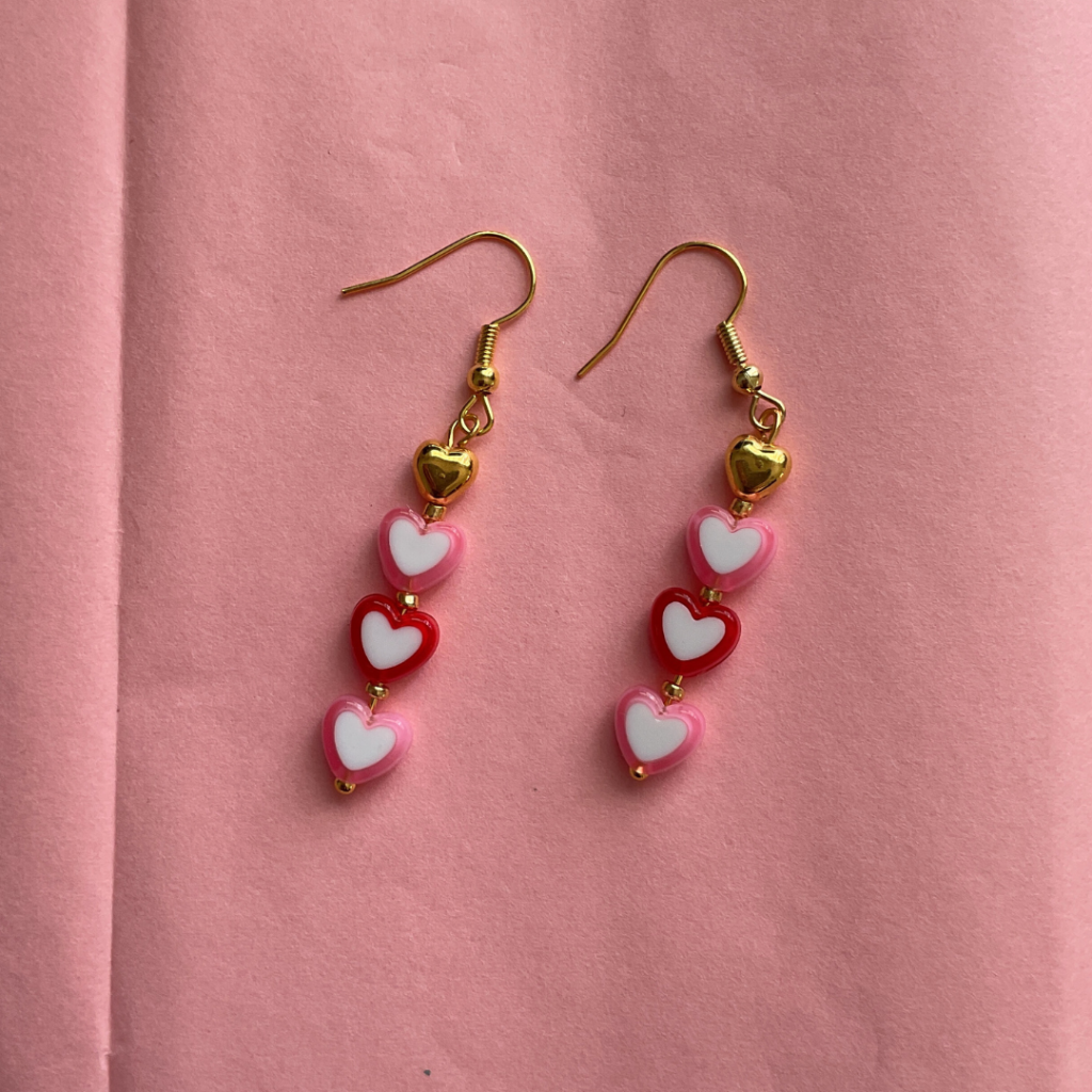 À la recherche d'idée pour cette Saint Valentin ! Découvrez notre collection de bijoux spéciale pour célébrer l'amour, en promotion. À offrir en cadeau romantique ou à garder pour soi...